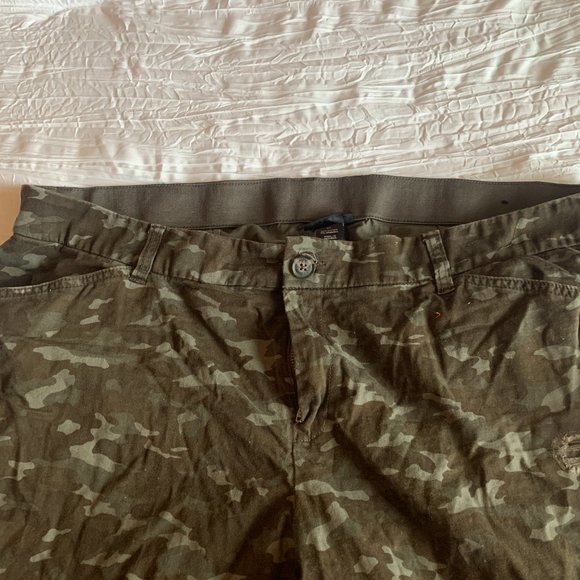 Lane Bryant Camouflage Jeans - Picture 4 of 6